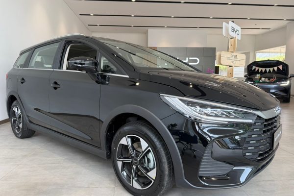 BYD M6 DM